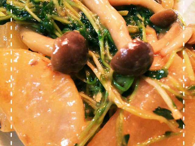 レンジ時短!大根としめじと豆苗のみそ炒め